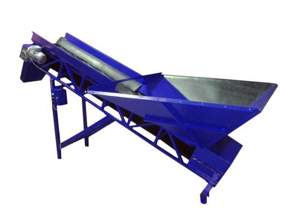 Конвейер с бункером для овощей